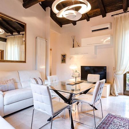 Begatto Apartment, Nel Cuore Del Centro Storico Bologna Exteriör bild